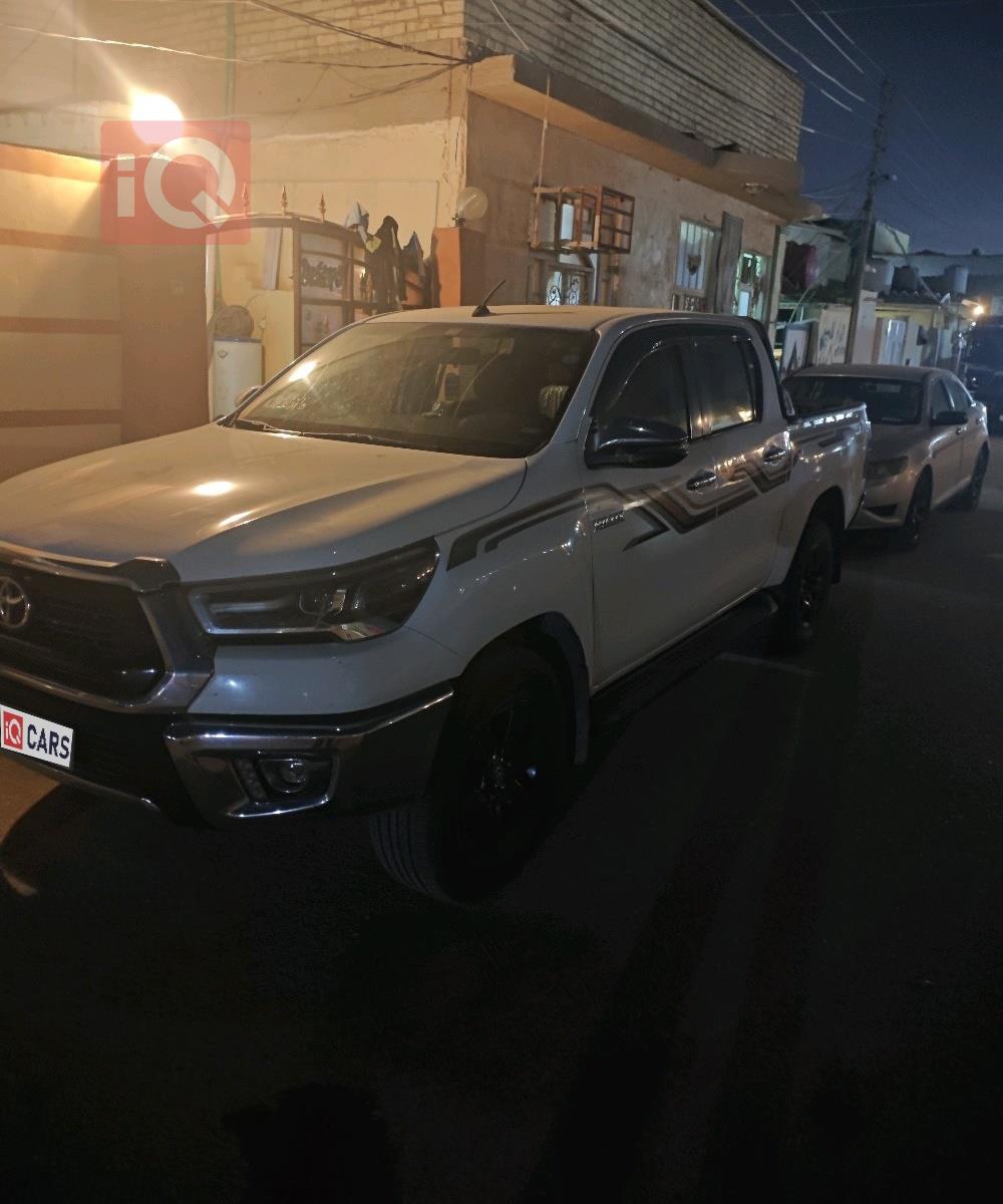 تويوتا هايلوكس